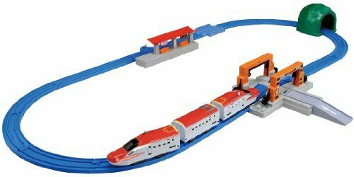 Plarail Let's Connect! Series E6 'super Komachi' & Tomica Arch Rail Crossing Set